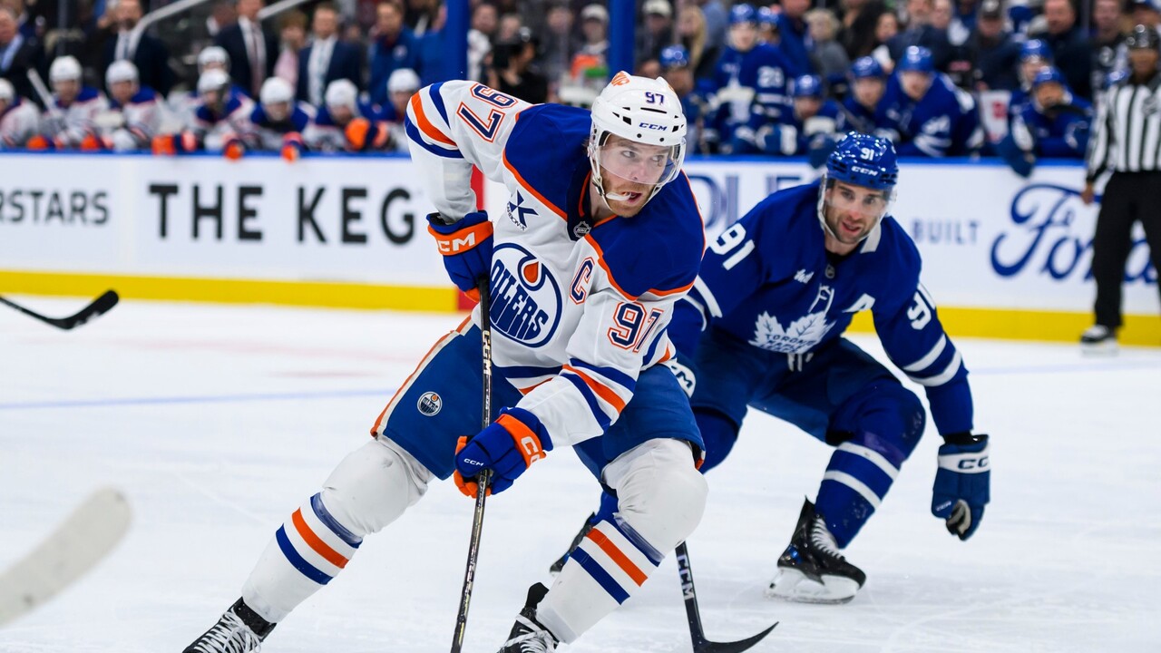 McDavid helps his Oilers regain the lead with a powerplay goal