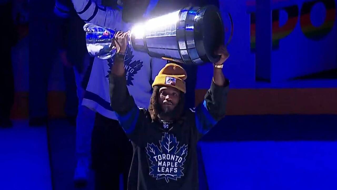 Maple Leafs celebrate Argonauts’ Grey Cup win with pre-game ceremony