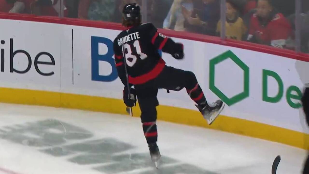 Greig sets up Gaudette goal with incredible backhand pass