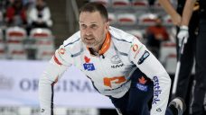 Crowd goes wild for Gushue at Kioti National in Newfoundland