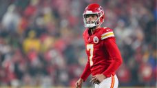 Report: Chiefs place kicker Harrison Butker on IR with knee injury