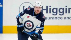 Jets&#8217; Dylan Samberg suffers broken foot, heading back to Winnipeg for evaluation