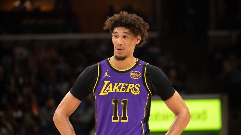 Los Angeles Lakers center Jaxson Hayes (11) in the first half of an NBA basketball game against the Memphis Grizzlies Wednesday, Nov. 6, 2024, in Memphis, Tenn. (AP Photo/Nikki Boertman)