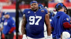 Giants&#8217; Dexter Lawrence to miss rest of season with elbow injury