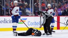 Report: Referee Mitch Dunning recovering after collision with Avalanche&#8217;s Manson