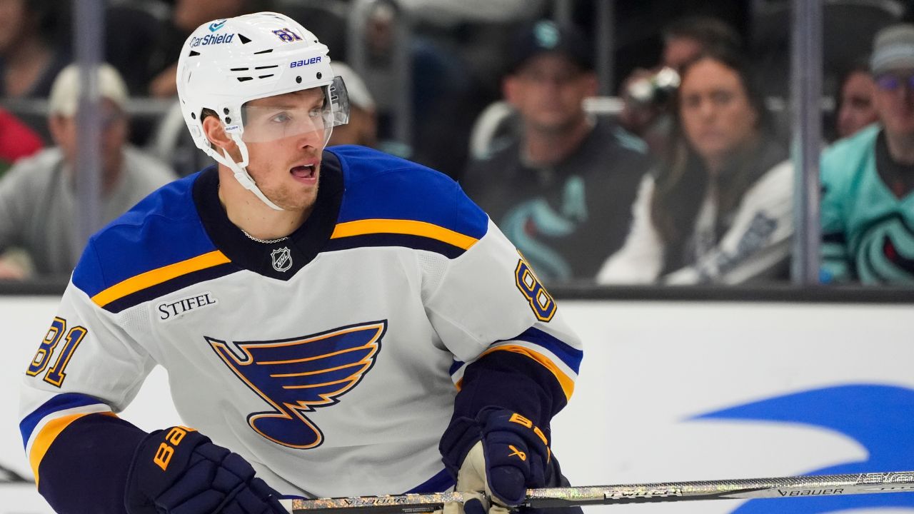 Blues’ Dylan Holloway back with team a day after being stretchered off ice