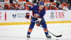 Islanders&#8217; Mike Reilly exits vs. Sabres with apparent injury