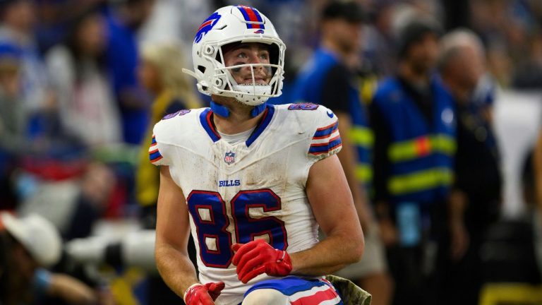 Buffalo Bills tight end Dalton Kincaid (86) looks up at the scoreboard during an NFL football game against the Indianapolis Colts, Sunday, Nov. 10, 2024, in Indianapolis. (Zach Bolinger/AP)