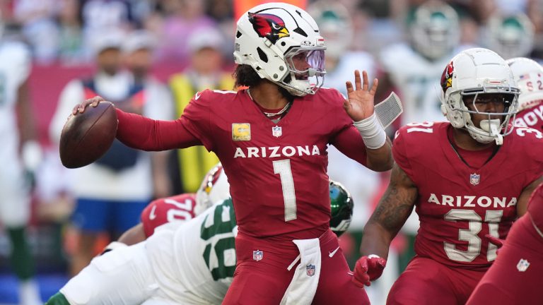 Arizona Cardinals quarterback Kyler Murray (1) throws against the New York Jets during the first half of an NFL football game, Sunday, Nov. 10, 2024, in Glendale, Ariz. (Brynn Anderson/AP)