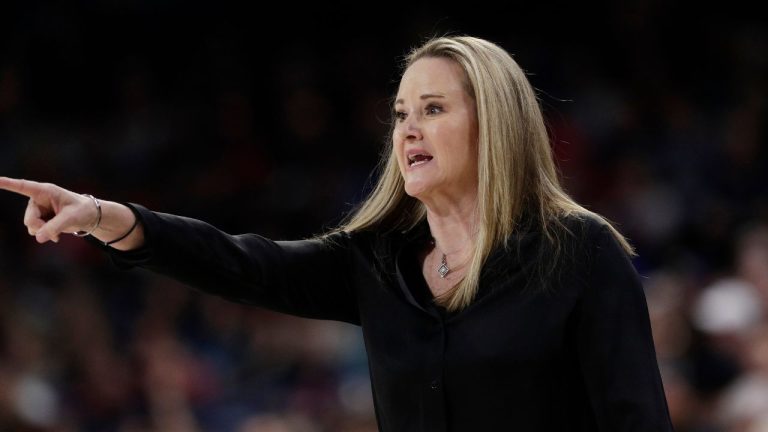 Utah head coach Lynne Roberts directs her team during the first half of a second-round college basketball game against Gonzaga in the NCAA Tournament in Spokane, Wash., Monday, March 25, 2024. (Young Kwak/AP)