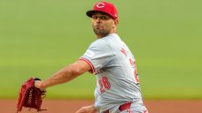 Pitcher Nick Martinez accepts $21.05 million qualifying offer to remain with Reds