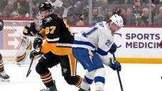 Crosby misses out on No. 600 as Penguins lose to Lightning in OT