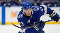 Lightning&#8217;s Brayden Point exits game vs. Jets with injury