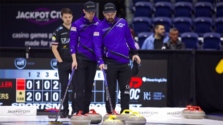 Kyle Doering (left) and Reid Carruthers (right) in the house during the Kioti National on Nov. 26, 2024, in St. John's, N.L. (Anil Mungal/GSOC)