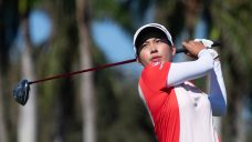 Jeeno Thitikul finishes eagle-birdie to win LPGA Tour championship, record prize