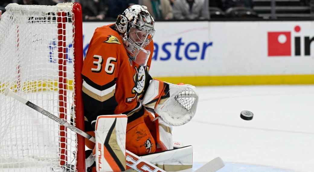 Ducks goaltender John Gibson exits vs. Bruins with upper-body injury