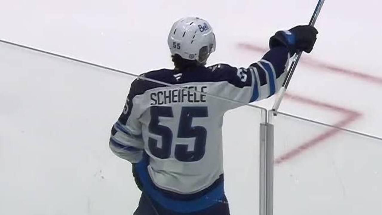 Scheifele one-times goal off sweet feed from Connor