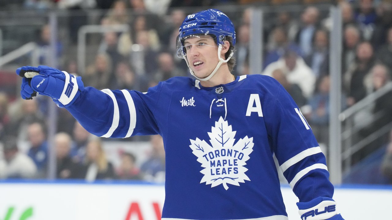 Why Maple Leafs should target a centre and keep Marner right where he is