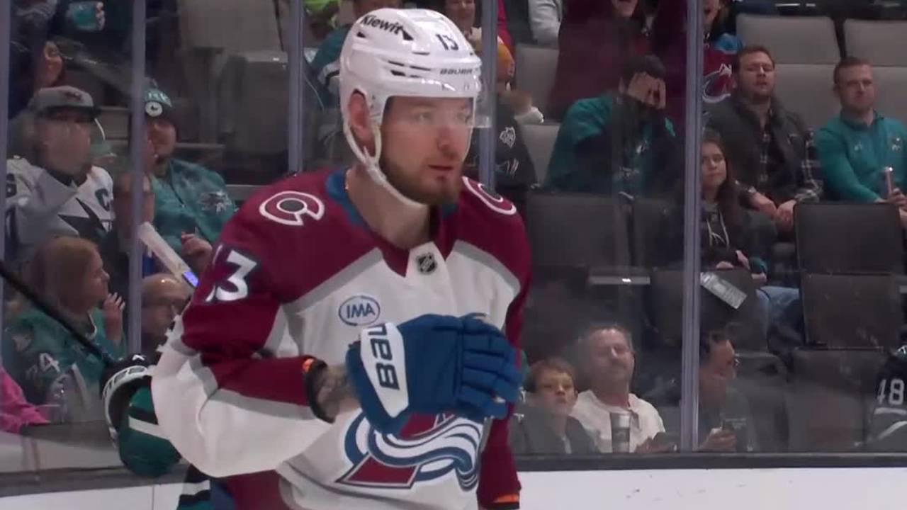 Avalanche’s Nichushkin buries first shot of the game against Georgiev