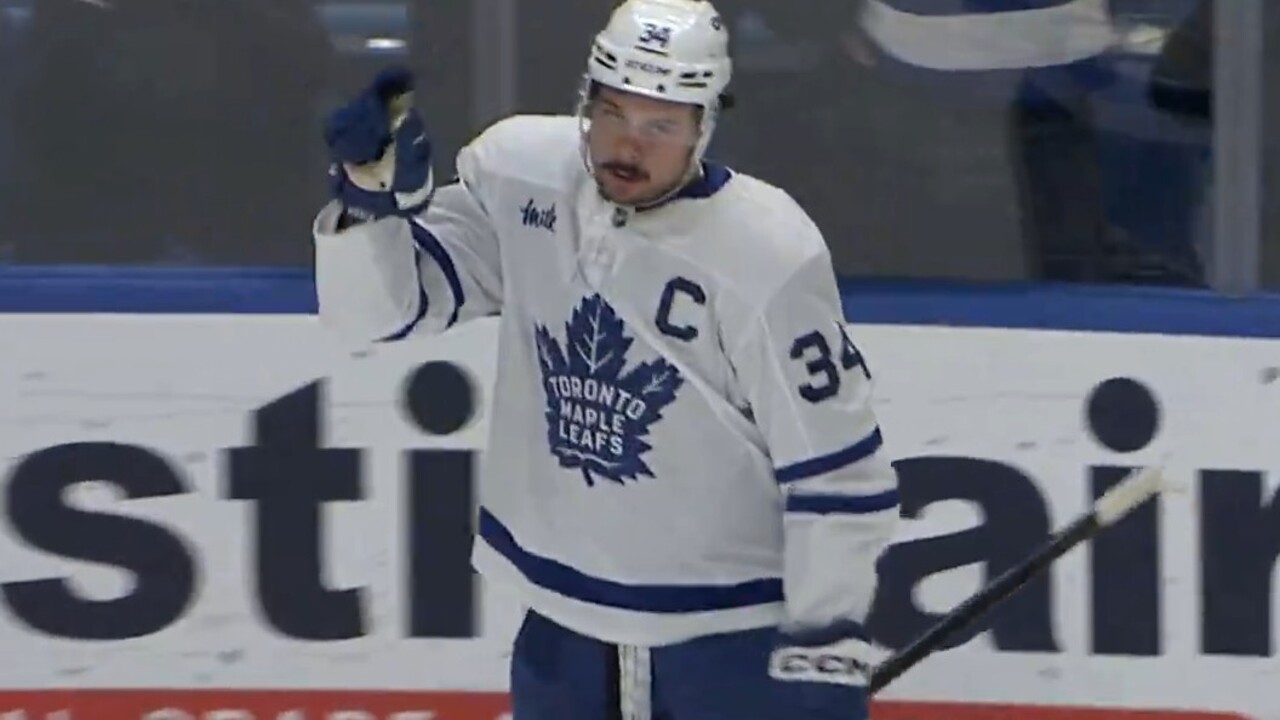 Nylander weaves beauty saucer pass to set up Matthews power play goal