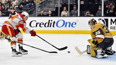 Samsonov stops 31 shots as Golden Knights beat Flames for sixth straight win