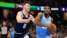 Donovan Mitchell scores 28 as Cavaliers top Jokic and Nuggets at home