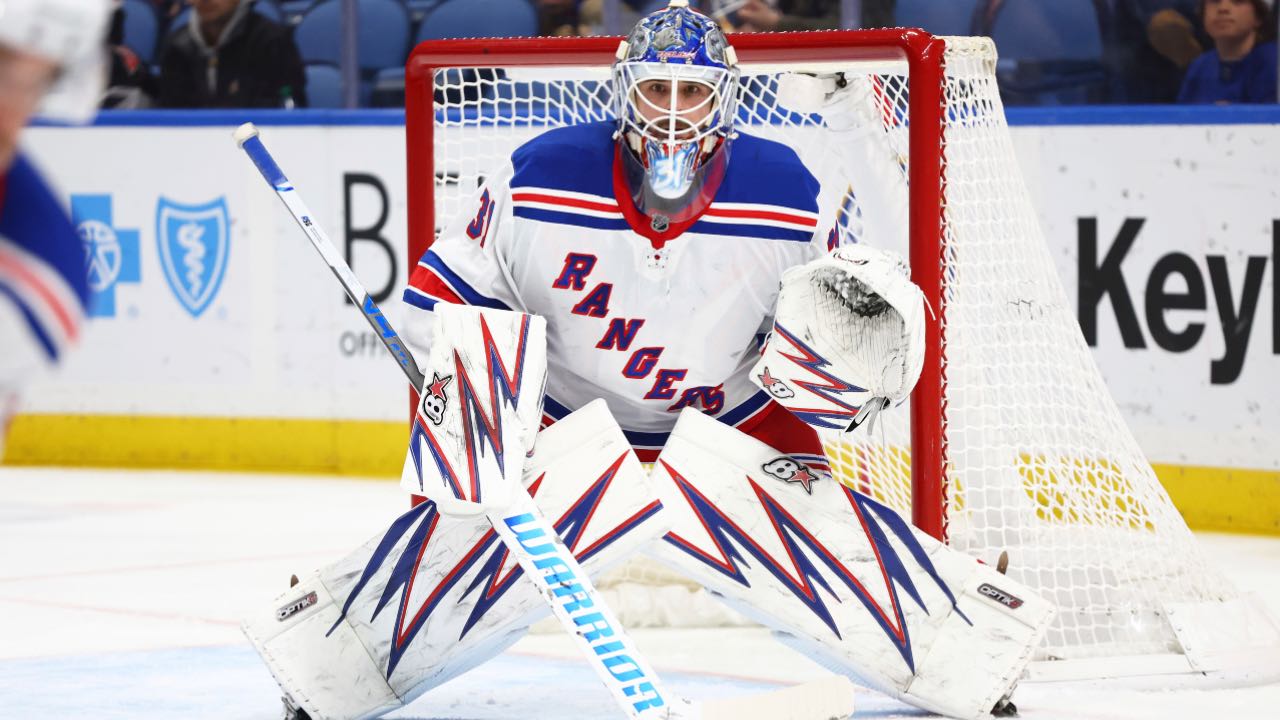 Rangers goalie Igor Shesterkin pulled after allowing five goals to Kings