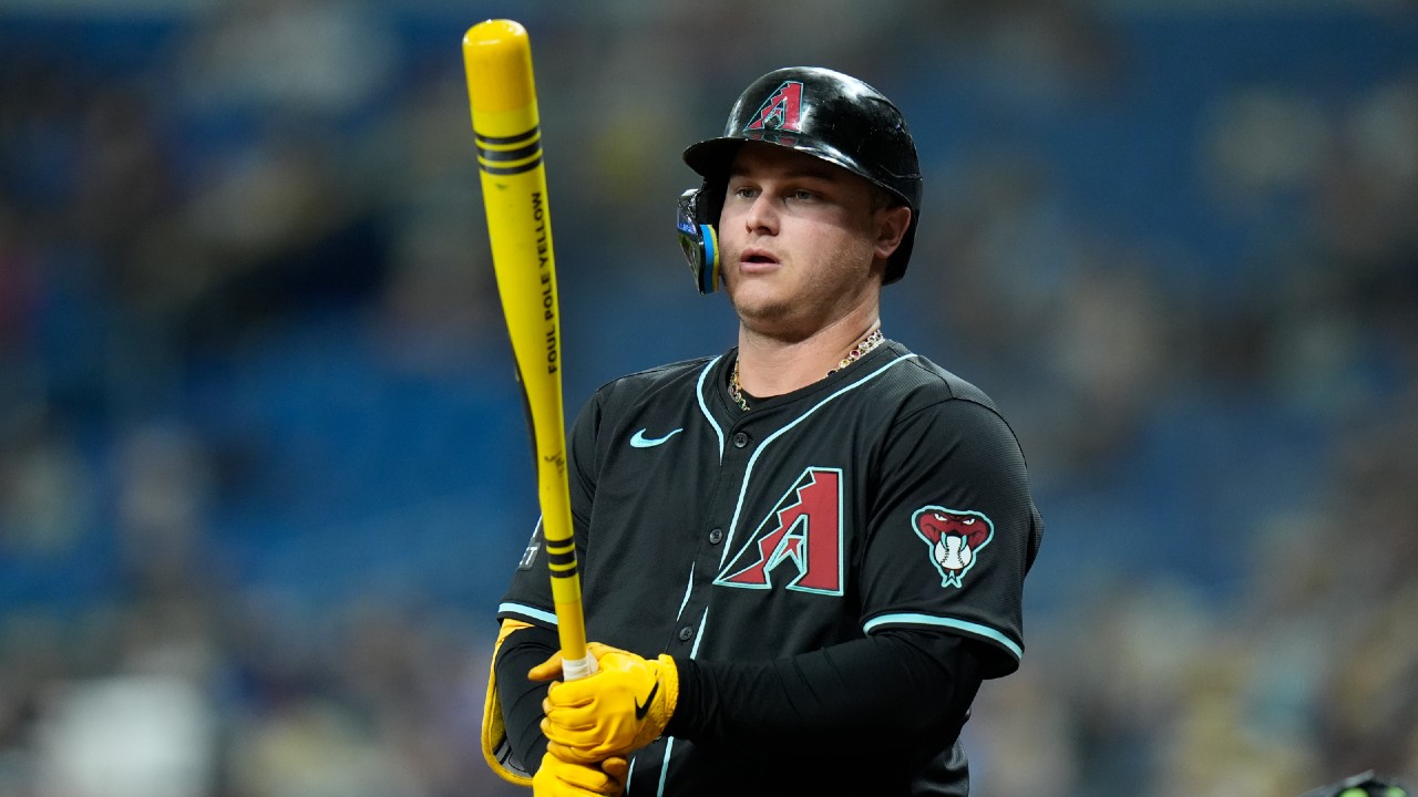 Report: Outfielder Joc Pederson agrees to two-year deal with Rangers