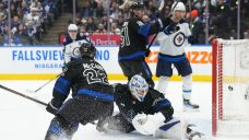 Scheifele notches hat trick as Jets top Maple Leafs ahead of holiday break