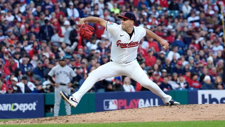 Cleveland Guardians starting pitcher Matthew Boyd throws against the New York Yankees during the fourth inning in Game 3 of the baseball AL Championship Series Thursday, Oct. 17, 2024, in Cleveland.(AP/Godofredo Vásquez)