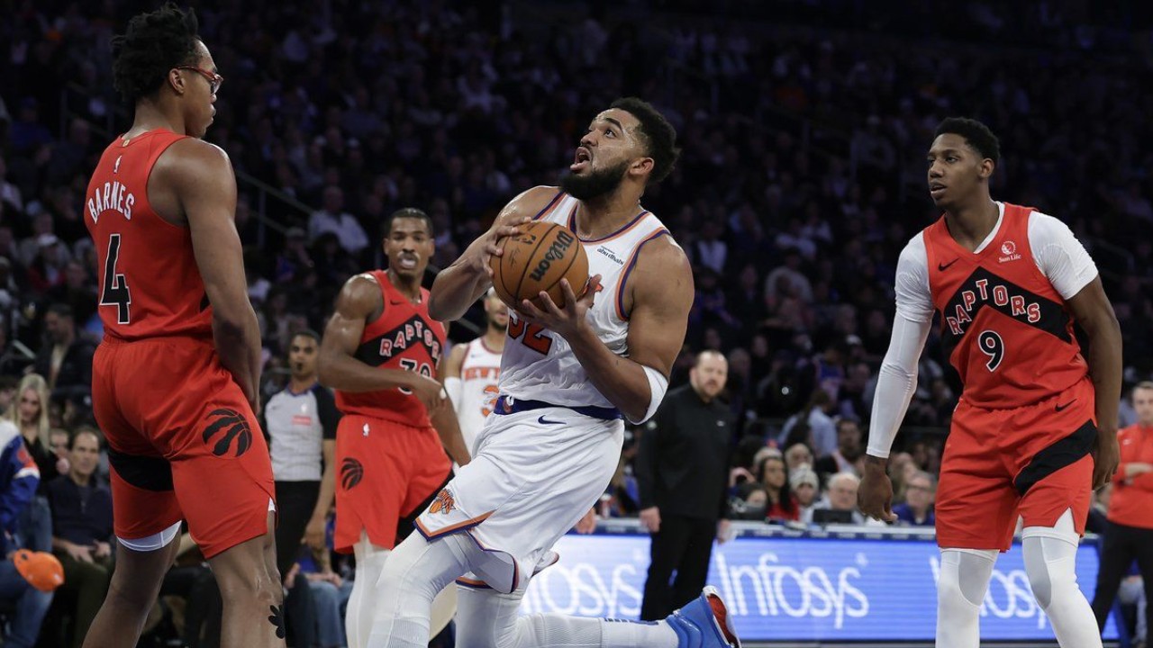 Towns, Anunoby each score 31 points to lead the Knicks past the Raptors