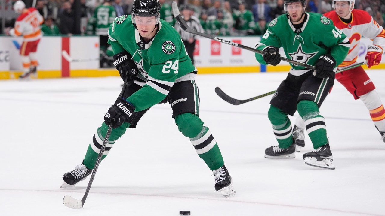 Roope Hintz ignites third-period goal barrage as Stars beat Flames