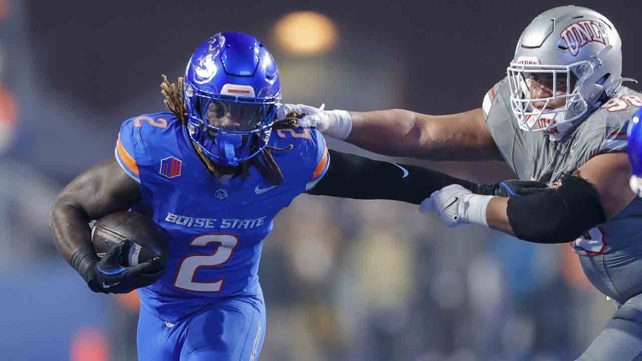 Boise State earns spot in College Football Playoff, beating UNLV for Mountain West championship