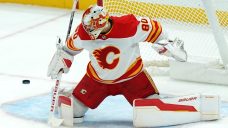 Why Flames should invest in Vladar to round out goalie tandem with Wolf