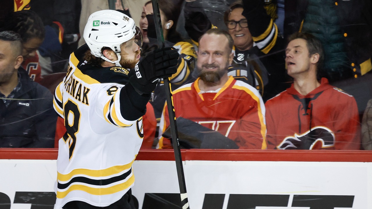 Pastrnak scores in OT as Bruins complete comeback win over Flames