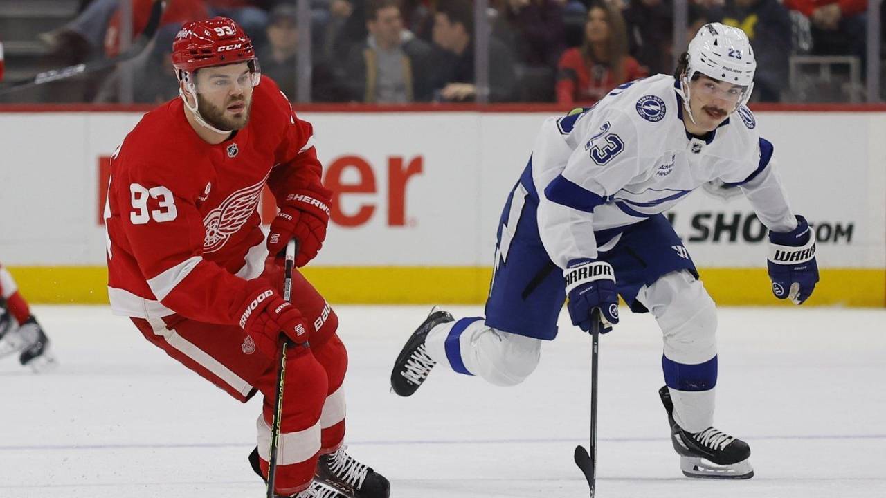 NHL Roundup: Talbot shines in Red Wings’ shutout victory over Lightning