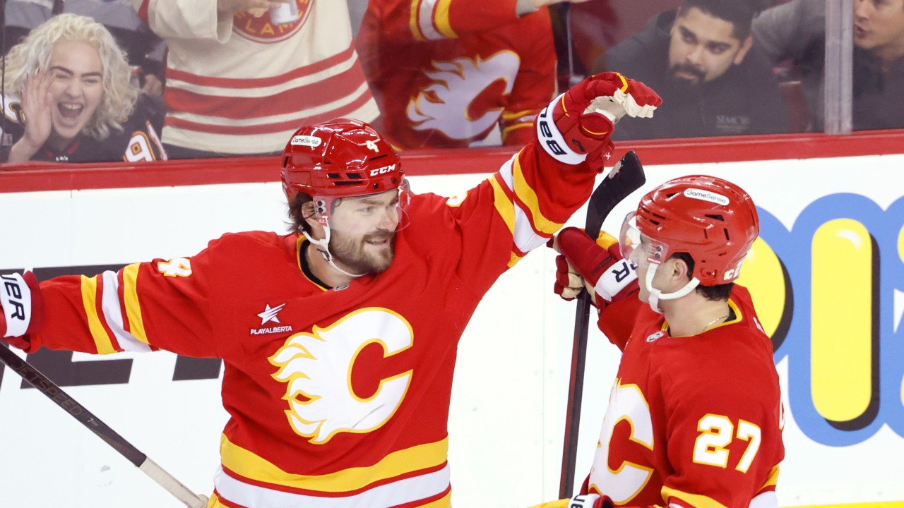 Coronato scores twice as Flames beat Ducks 