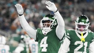 New York Jets cornerback D.J. Reed (4) reacts during the second half of an NFL football game against the Miami Dolphins, Sunday, Jan. 5, 2025, in East Rutherford, N.J. (Seth Wenig/AP)