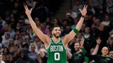 NBA Roundup: Tatum&#8217;s big night lifts short-handed Celtics past Timberwolves