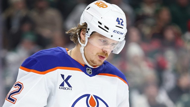 Edmonton Oilers right wing Kasperi Kapanen (42) looks on during the first period of an NHL hockey game against the Minnesota Wild Thursday, Dec. 12, 2024, in St. Paul, Minn. (Matt Krohn/AP)