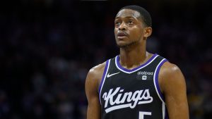 Sacramento Kings guard De'Aaron Fox (5) looks at the scoreboard during the second half of the team's NBA basketball game against the San Antonio Spurs in Sacramento, Calif., Thursday, Feb. 22, 2024. (Randall Benton/AP)