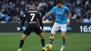 Napoli's Khvicha Kvaratskhelia during the Italian Serie A soccer match between Napoli and Roma at the Diego Armando Maradona Stadium in Naples, Italy, Sunday Nov. 24 , 2024. (Alessandro Garofalo/LaPresse via AP)