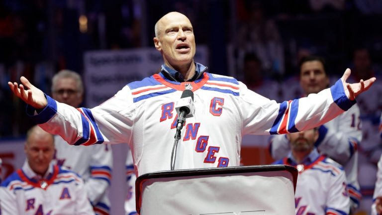 Mark Messier gestures to fans while speaking during a ceremony to acknowledge the 25th anniversary of the 1994 New York Rangers winning the Stanley Cup, before an NHL hockey game between the Rangers and the Carolina Hurricanes on Friday, Feb. 8, 2019, in New York. (Frank Franklin II/AP)