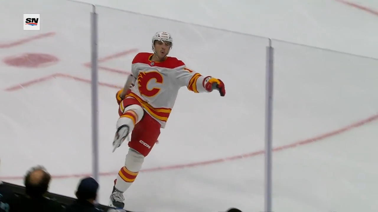 Frost nets beauty goal to score first in Flames jersey