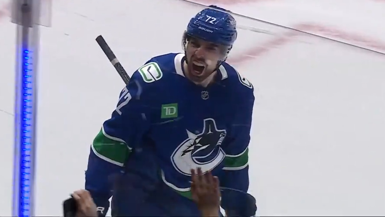 Chytil delivers clutch first goal with Canucks to tie game vs. Red Wings