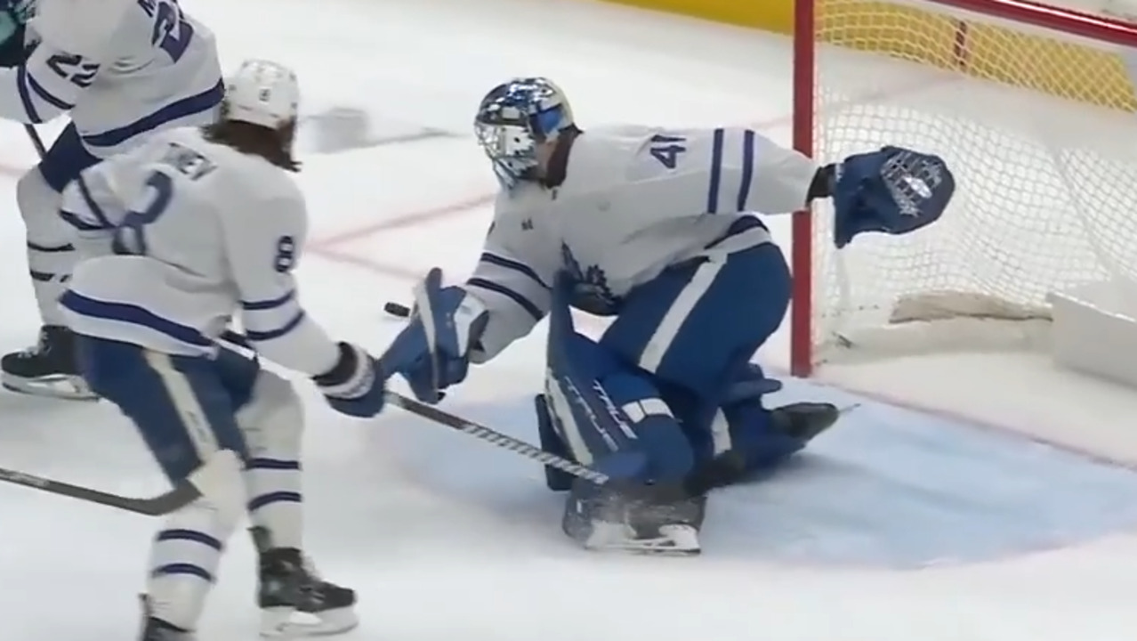 Maple Leafs’ Stolarz stands tall with flurry of saves vs. Kraken