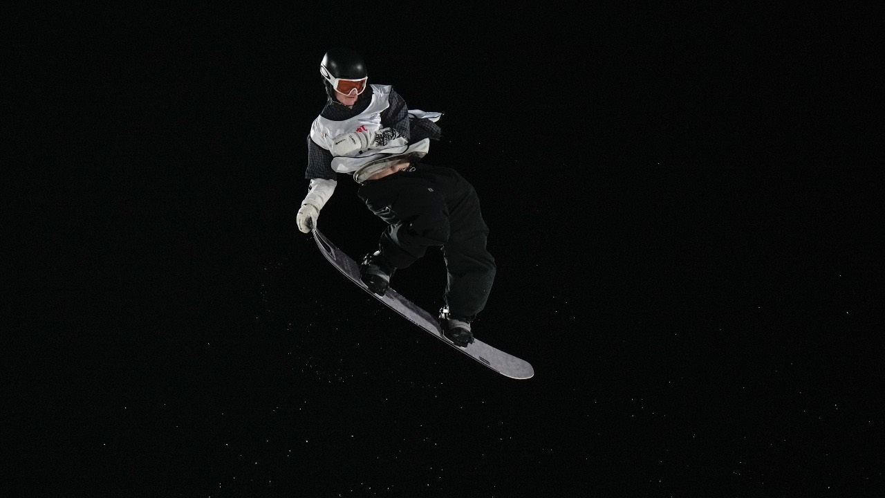 Canadian teen snowboarder Eli Bouchard wins first World Cup gold medal