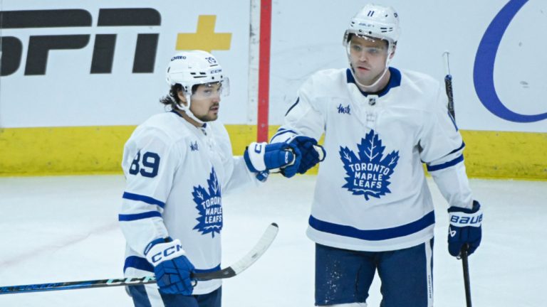 Maple Leafs' depth shines again as third line steps up in win over Blackhawks