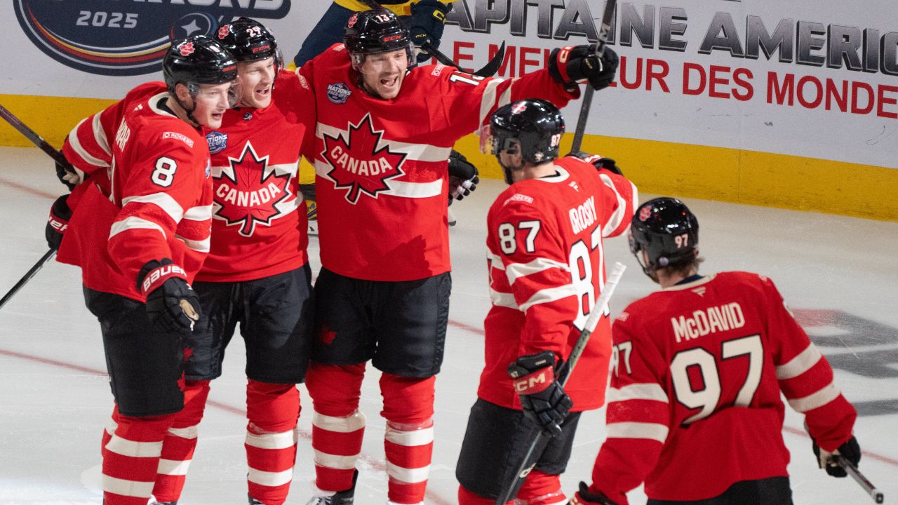 Hockey fans celebrate after Canada’s biggest stars connect for quick goal