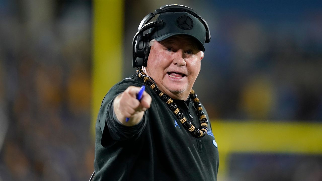 Report: Raiders hire Chip Kelly as offensive co-ordinator